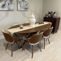 Dinning Room Table And Chairs