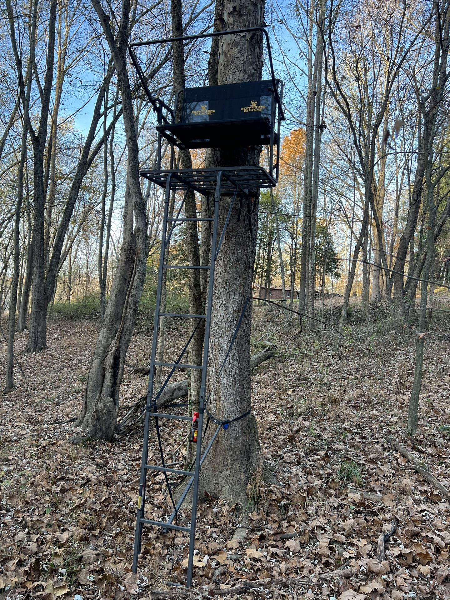 Hunting Stand - Basically New 