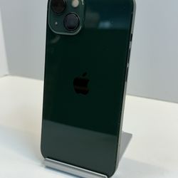 Apple iPhone 13 128gb. ( Fully Unlocked )