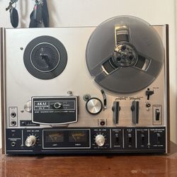 🎞️ Akai 4000DS Mk II Reel-to-Reel – Vintage Analog Beast! 🎶 Old-school charm. Built like a tank. Powered by nostalgia.