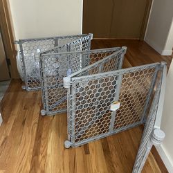 Baby gate