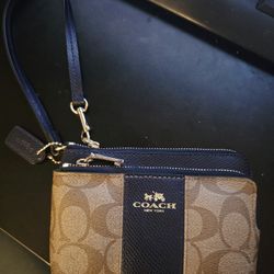 NEW COACH DARK AND LIGHT BROWN WRISTLET 
