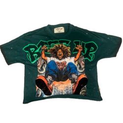 Rise up graphic T-shirt size (Large)