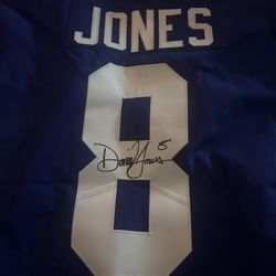 Daniel Jones Signature 