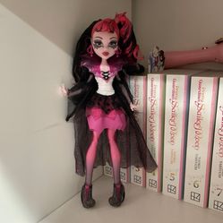 Monster High Doll Ghouls Rule Draculaura