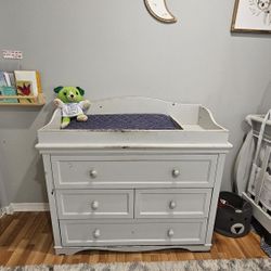 FREE Baby Dresser with Changing Table
