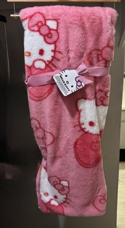 Hello kitty blanket