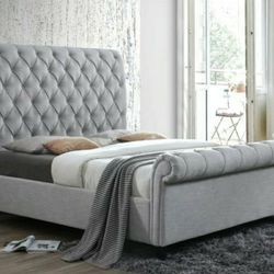 Kate Gray Upholstered Queen Sleigh Platform Bed

