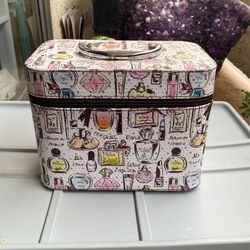 Cosmetic Box