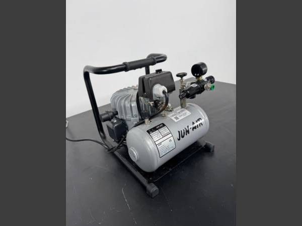 Jun-Air 4 Liter Oil Less Compressor -