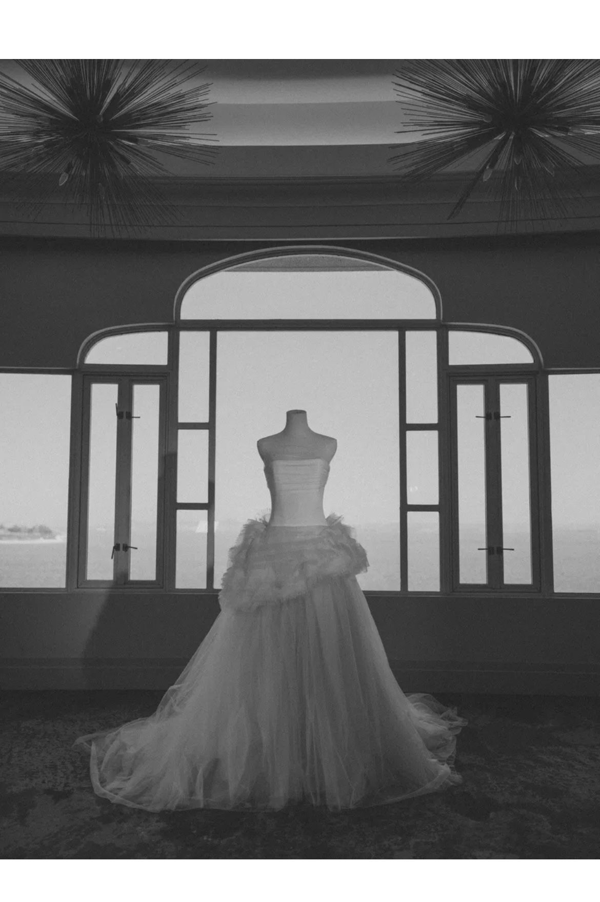 Vera Wang Mia Wedding Dress W/ Veil Included