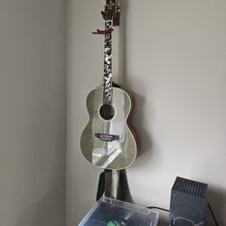 Takamine Limited edition "peace" Guitar