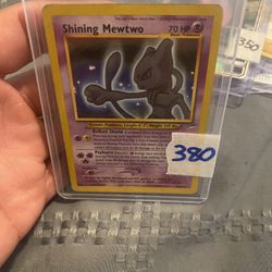 Shining Mewtwo damaged 