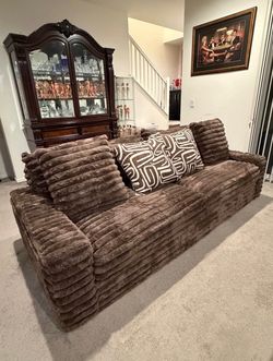 Supreme Cozy Deep Seat Couch sofa new