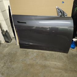 2020-2025 Tesla Model Y Right Front Door Shell