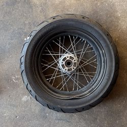 Street Bob Wheel