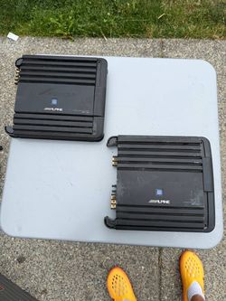 Alpine V-Power MRP-M500 and MRP-F300 Car Amplifiers