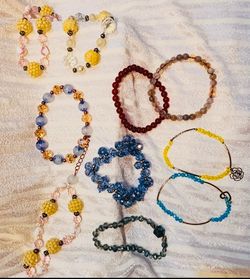 *10* Glass bead stretch bracelets