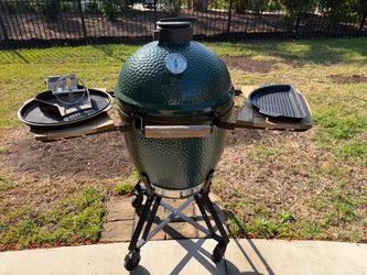 Big Green Egg Kamado Grill