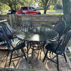 SOLID WOOD TABLE AND 4 CHAIRS