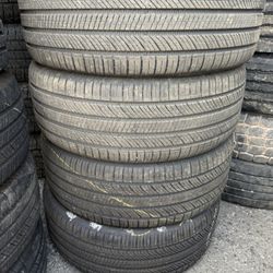 Vendo 235/45/R18 Michelin Las 4 Llantas Por $179