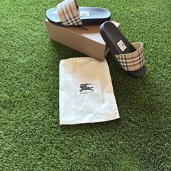 Burberry Slides 