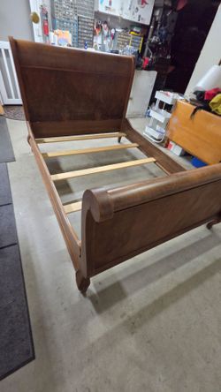 Wood Sleigh Bed Frame with Slats