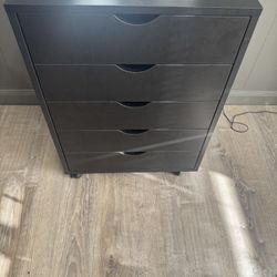 Black 5 tier rolling dresser