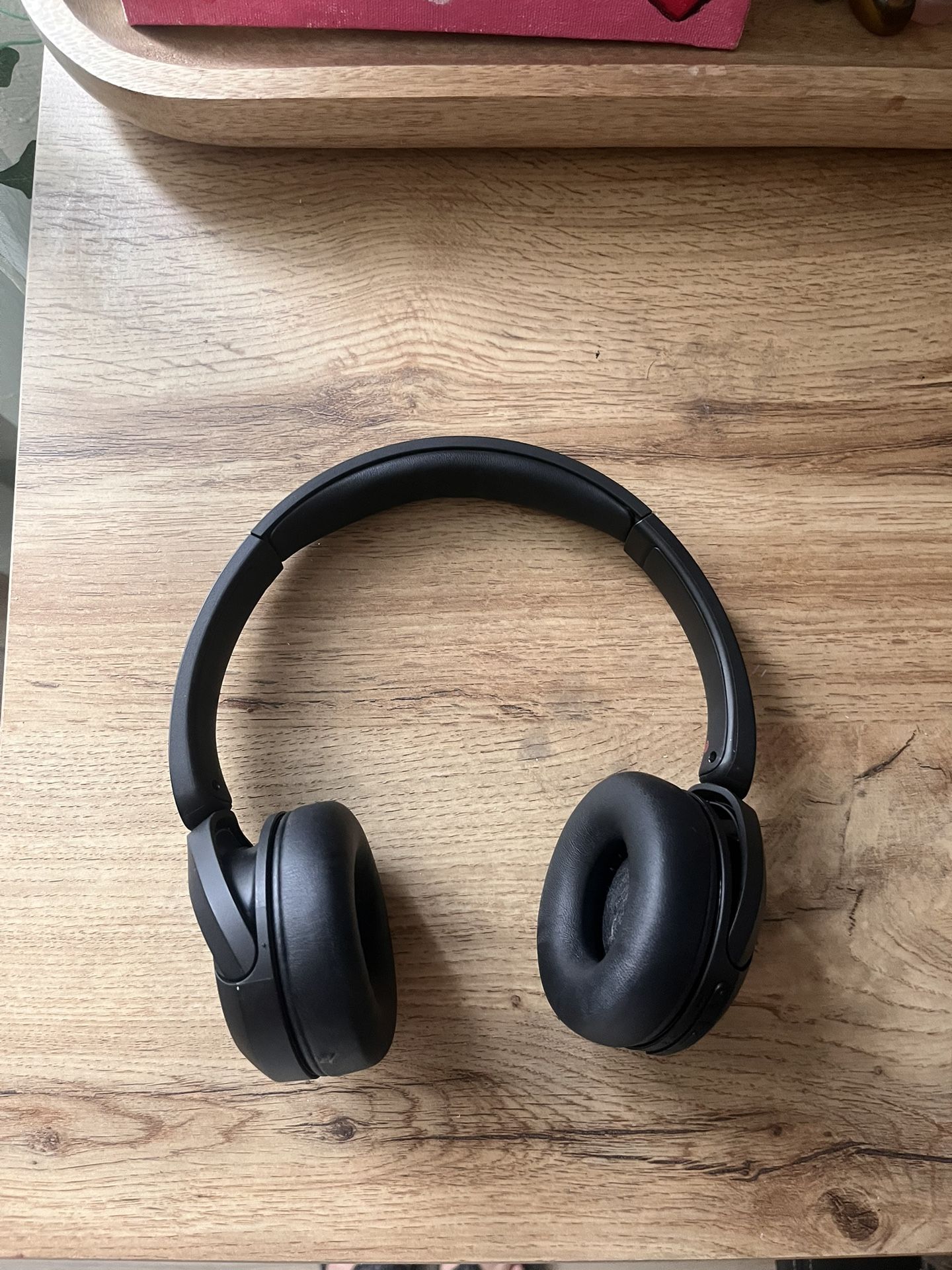 Sony WHCH520/B Bluetooth Headphones W Mic