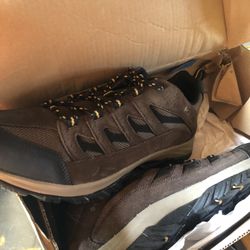 Columbia Shoes Size 13