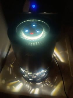 Small room air purifier