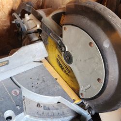 Dewalt 12" Miter Saw 