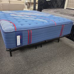 Queen mattress 🚚WE DELIVER🚚