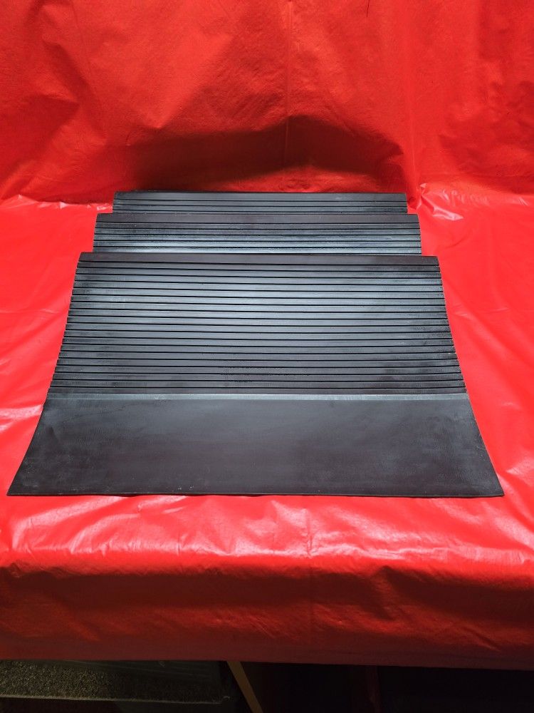STAIR TREADS (4) $10