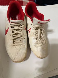 Softball cleats🥎 size 10