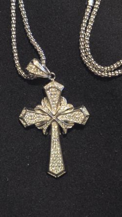 925 STERLING SILVER NECKLACE  W/ CROSS PENDANT