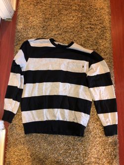 Men’s Obey sweatshirt size medium