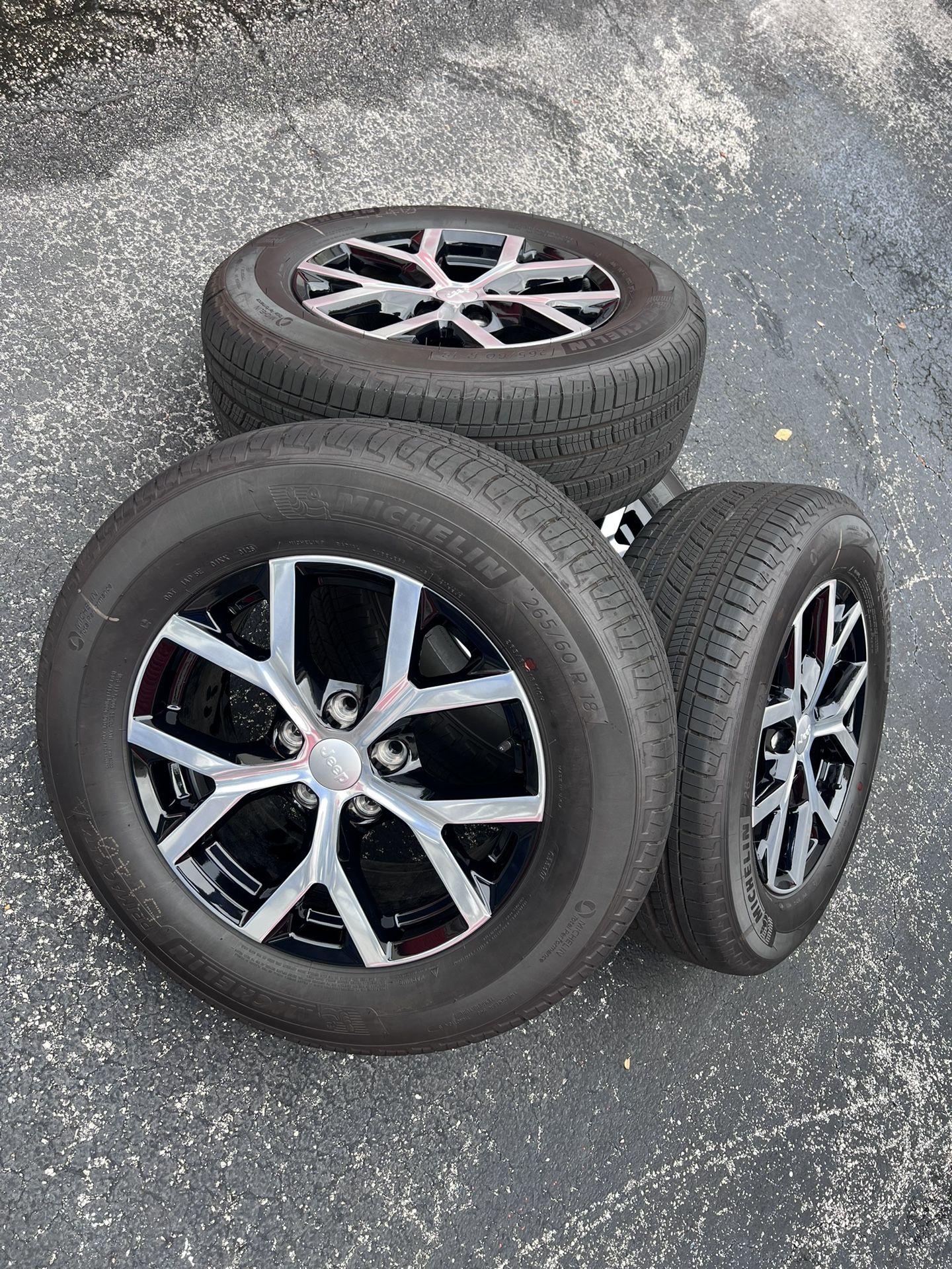 JEEP GRAND CHEROKEE 2025 WHEELS AND TIRES