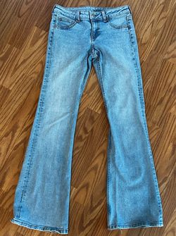 Woman’s jeans size 6