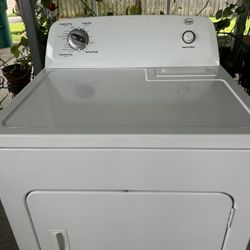 Secadora Eléctrica Roper