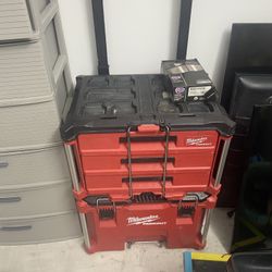Milwaukee Pack out Tool Box 
