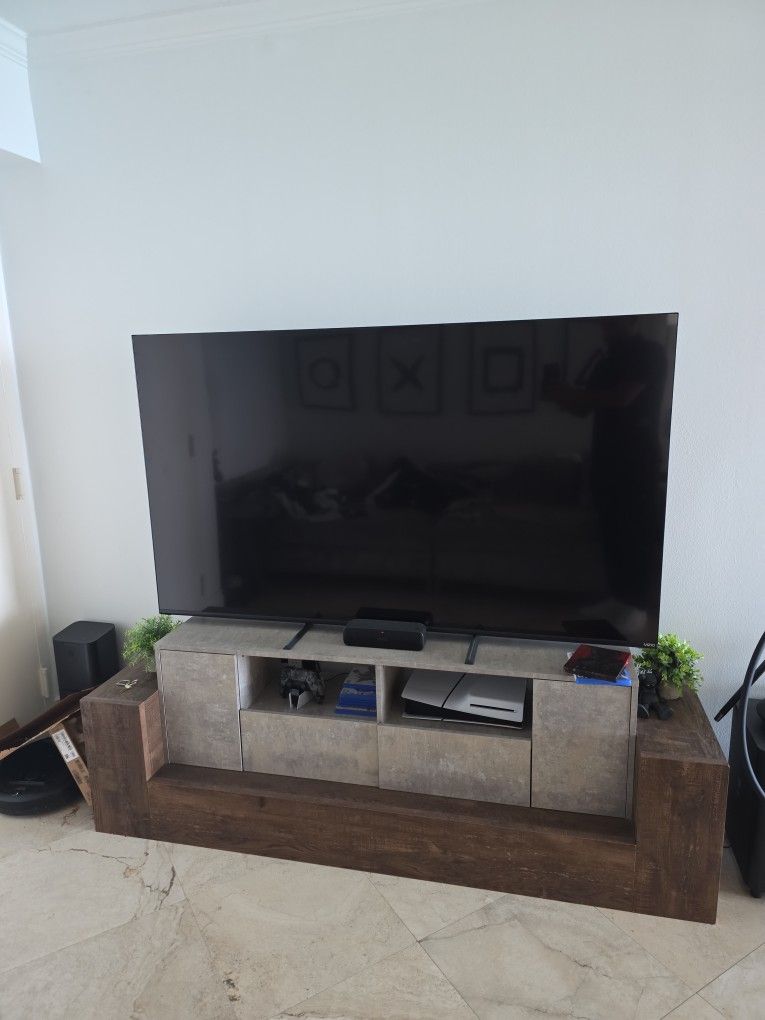 VIZIO 70-Inch M-Series 4K QLED HDR Smart TV