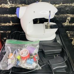 Sewing machine & thread 