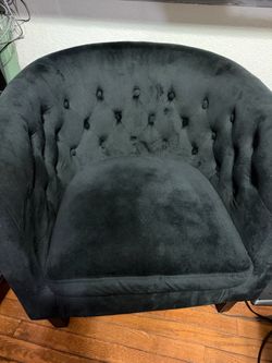 Black Velvet Tufted Barrel Accent Chair
