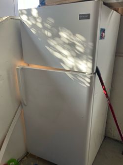 Refrigerator all working great