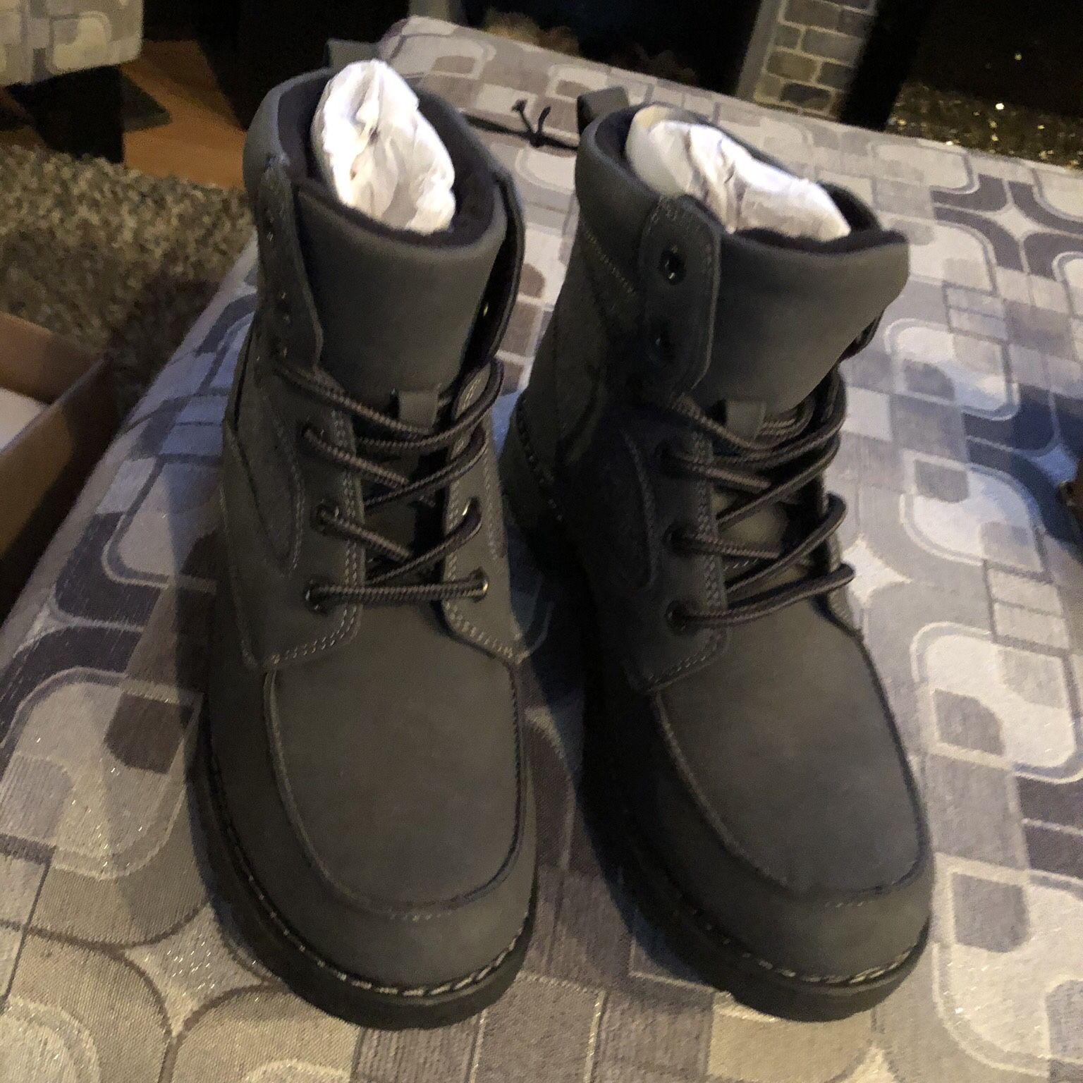 Kids Boots Size 4
