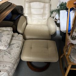 White Chair With Ottoman