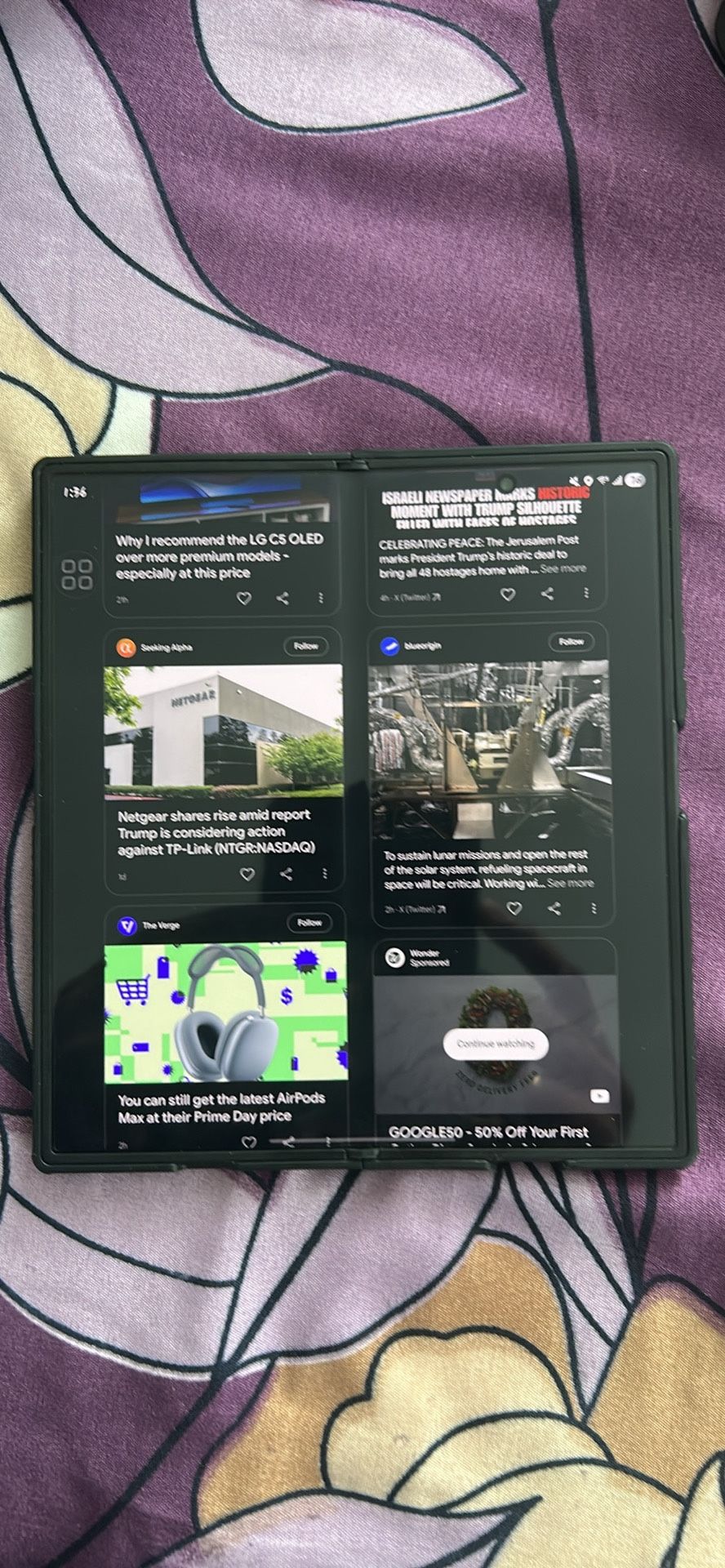 Samsung fold 7 512 gb   unlocked black,   with samsung teft and loss until 2027
