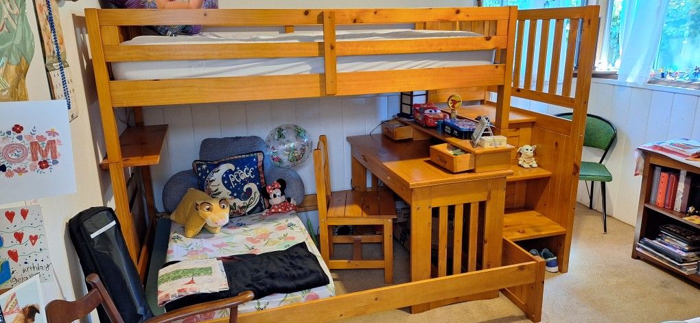 Bunk Bed 