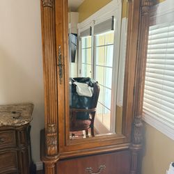 Pulaski Tall Display Hutch / Cabinet – Solid Wood